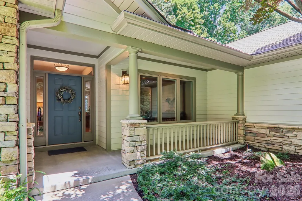 24 Turkey Roost Court Flat Rock NC 28739