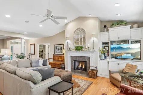 24 Turkey Roost Court Flat Rock NC 28739