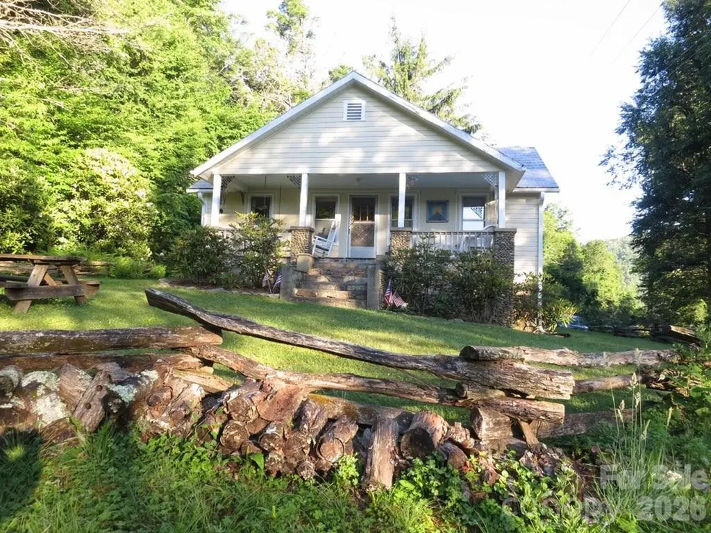 6835 Nc 183 Highway Newland NC 28657