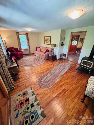 6835 Nc 183 Highway Newland NC 28657