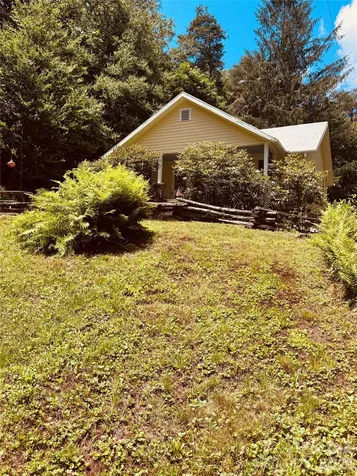 6835 Nc 183 Highway Newland NC 28657