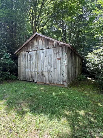6835 Nc 183 Highway Newland NC 28657