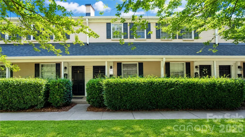 1224 Green Oaks Lane Charlotte NC 28205