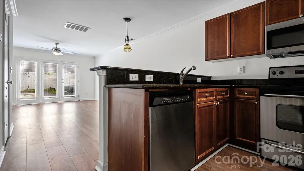 1224 Green Oaks Lane Charlotte NC 28205