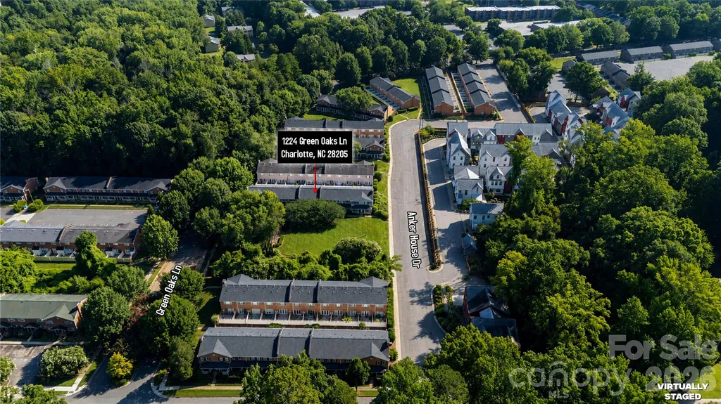 1224 Green Oaks Lane Charlotte NC 28205