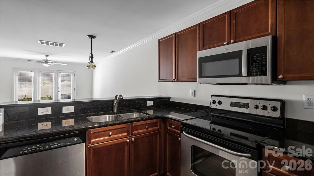 1224 Green Oaks Lane Charlotte NC 28205