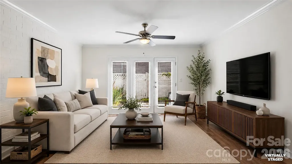 1224 Green Oaks Lane Charlotte NC 28205