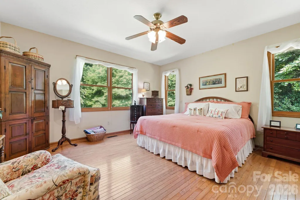 121 Forest Run Rd Forest Run Road Whittier NC 28789