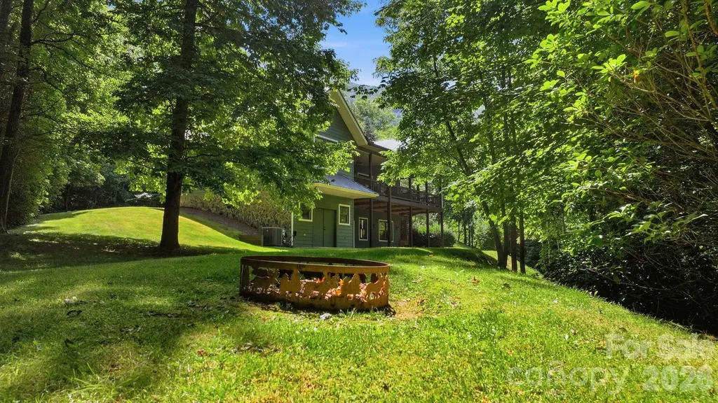 121 Forest Run Rd Forest Run Road Whittier NC 28789