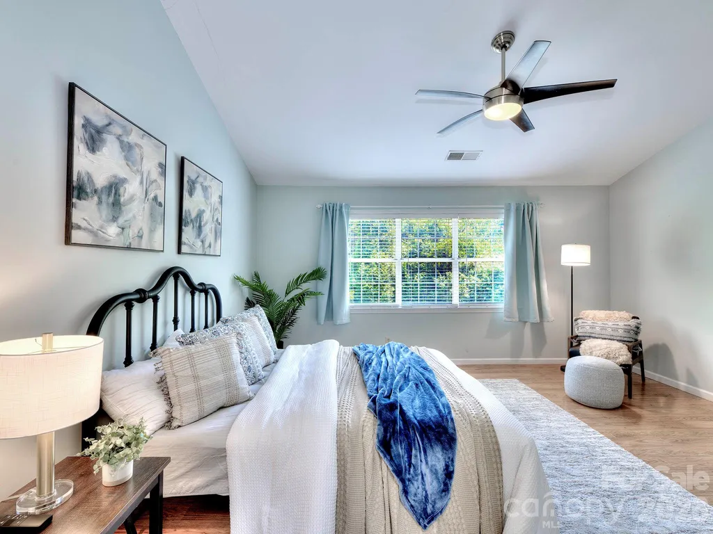 11206 Longhedge Lane Charlotte NC 28273