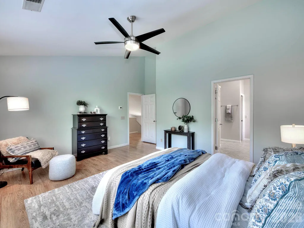 11206 Longhedge Lane Charlotte NC 28273