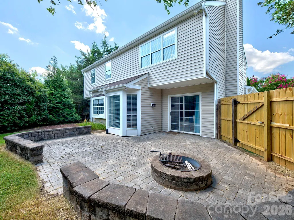 11206 Longhedge Lane Charlotte NC 28273