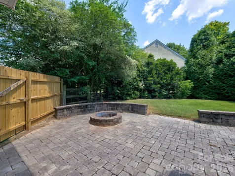 11206 Longhedge Lane Charlotte NC 28273