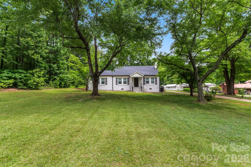 2376 S Us 321 Highway Newton NC 28658