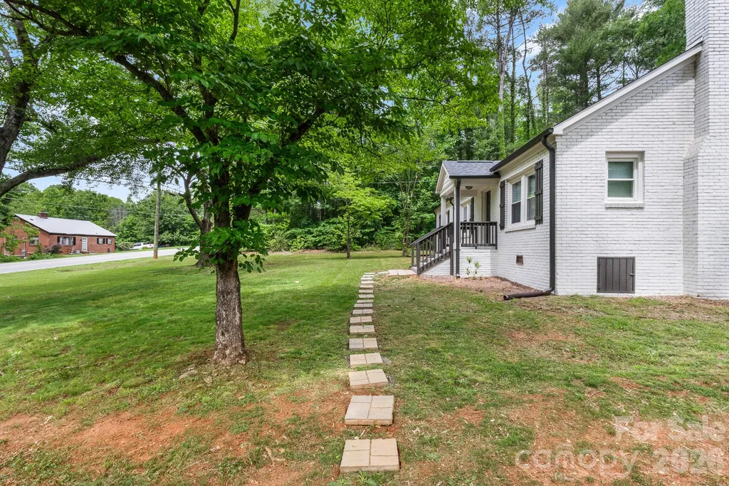 2376 S Us 321 Highway Newton NC 28658