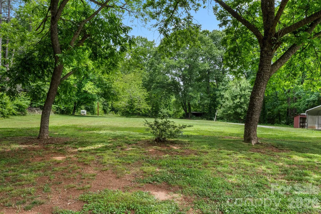 2376 S Us 321 Highway Newton NC 28658