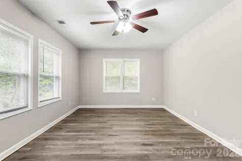 2376 S Us 321 Highway Newton NC 28658