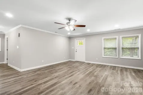 2376 S Us 321 Highway Newton NC 28658