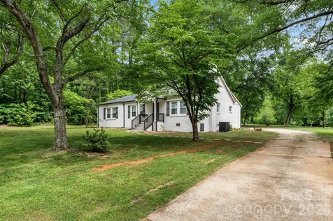 2376 S Us 321 Highway Newton NC 28658