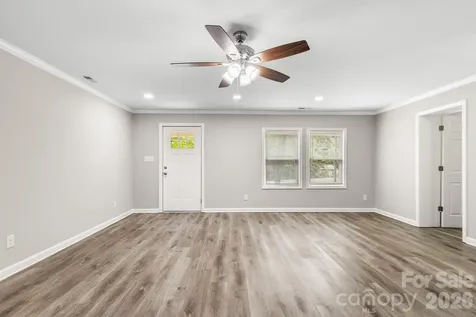 2376 S Us 321 Highway Newton NC 28658