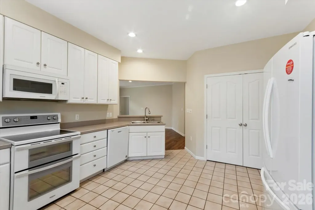 36 Sheffield Place Brevard NC 28712