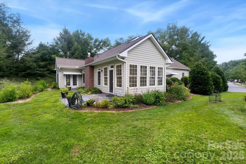 36 Sheffield Place Brevard NC 28712