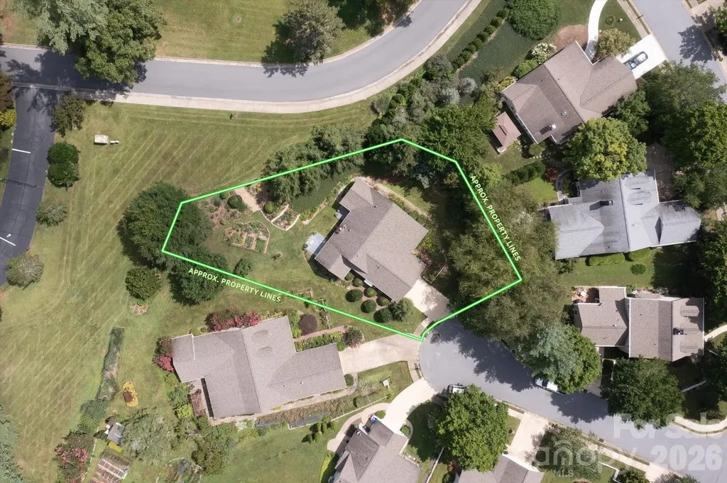 36 Sheffield Place Brevard NC 28712