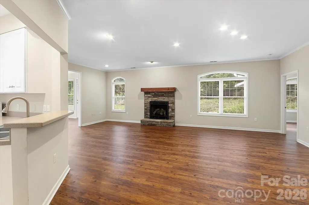 36 Sheffield Place Brevard NC 28712