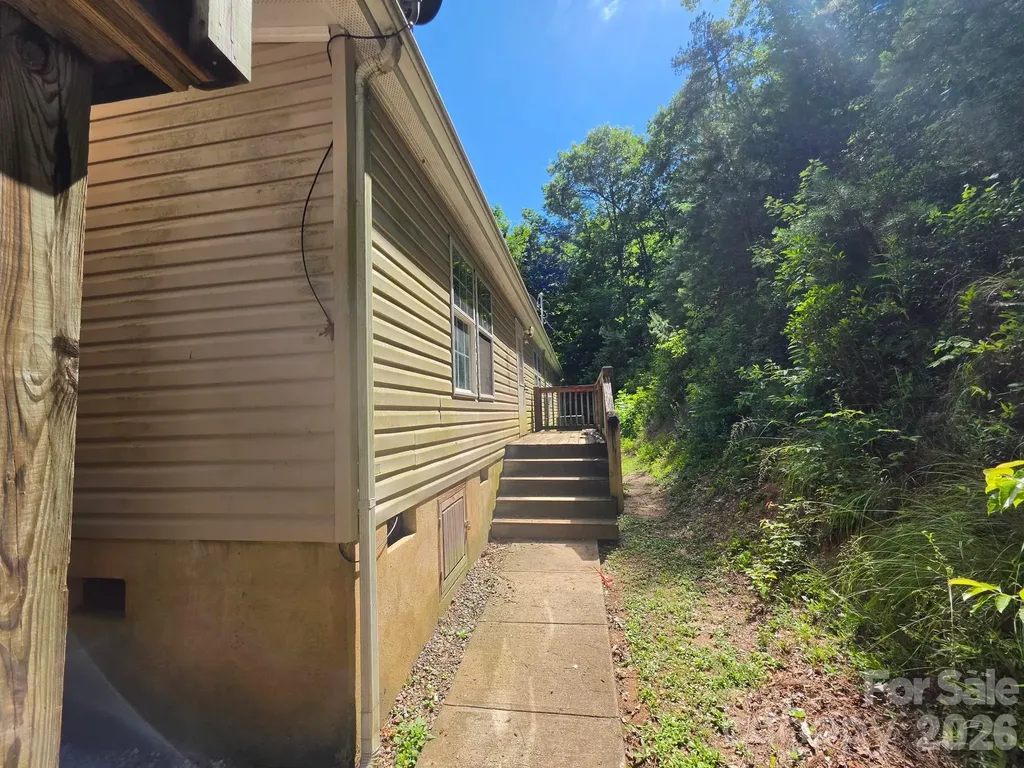 119 Miracle Mountain Road Bryson City NC 28713