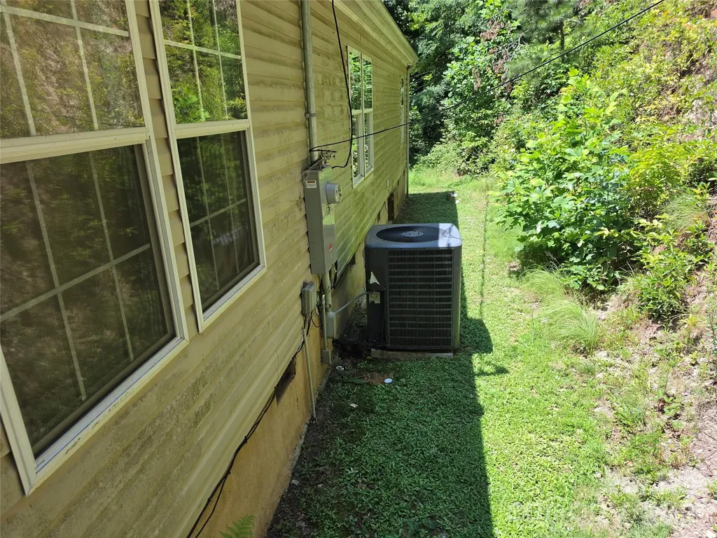 119 Miracle Mountain Road Bryson City NC 28713