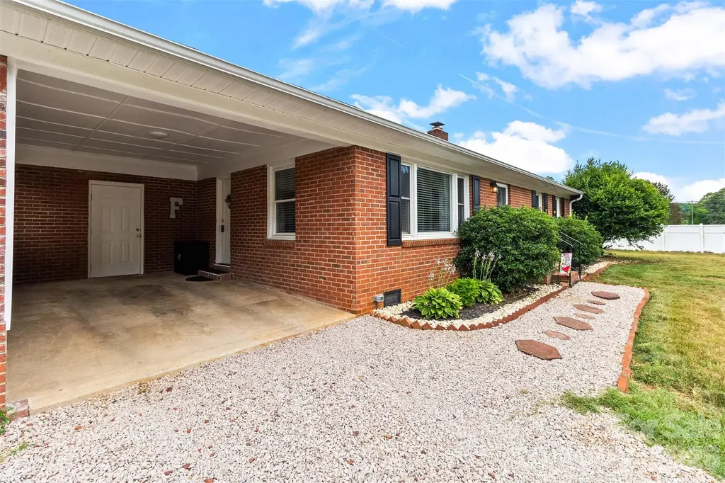 158 Baxter Road Cherryville NC 28021