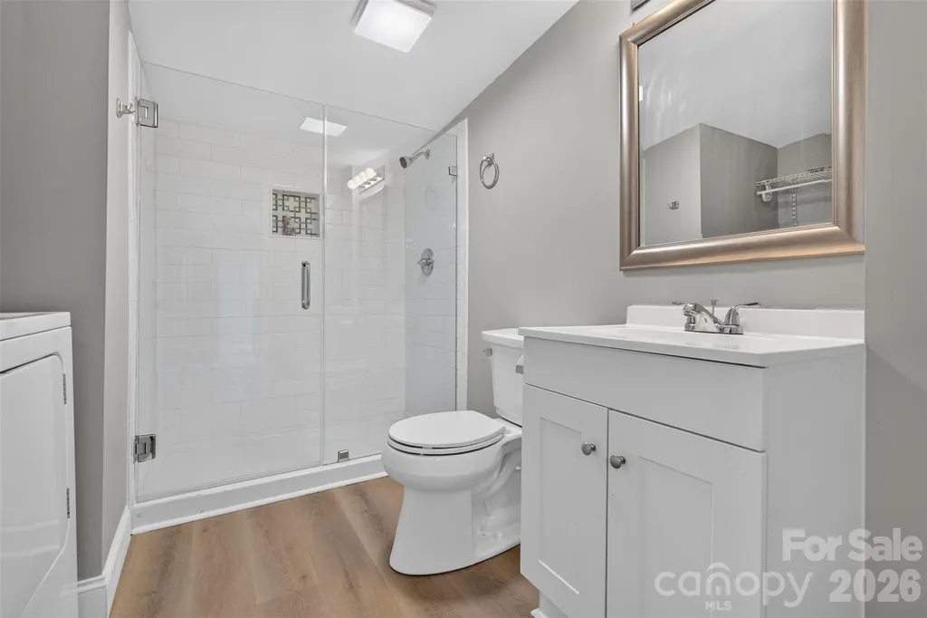 7040 Pear Tree Road Charlotte NC 28216