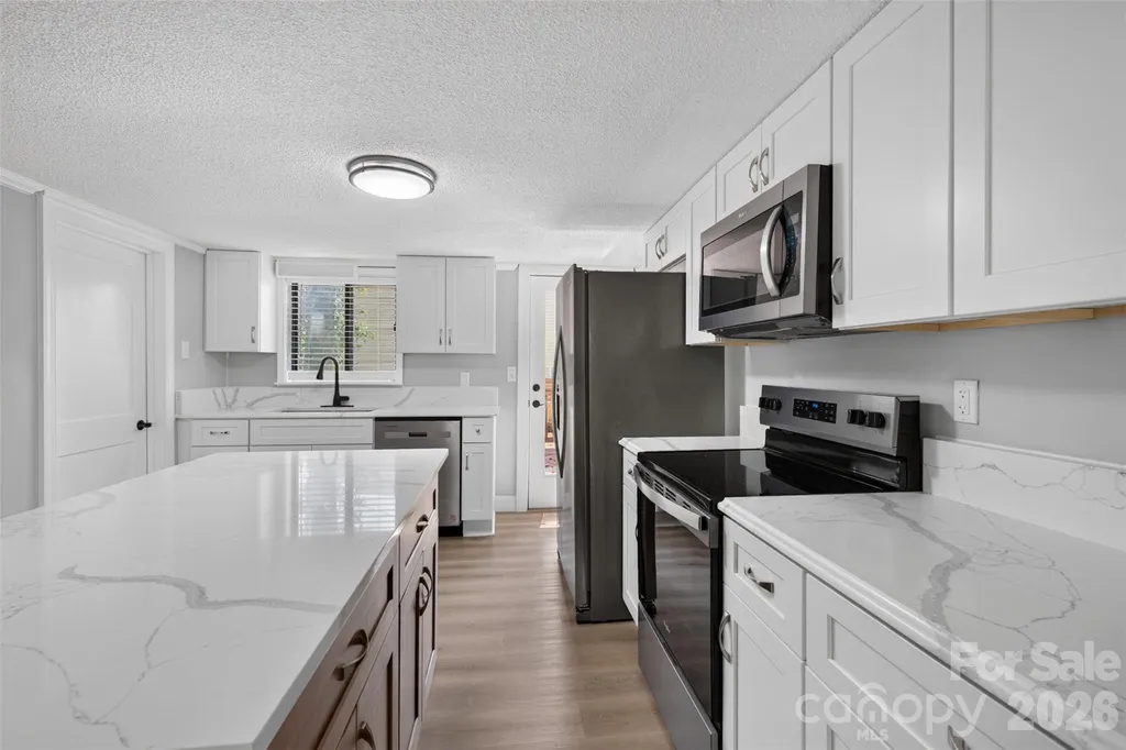7040 Pear Tree Road Charlotte NC 28216