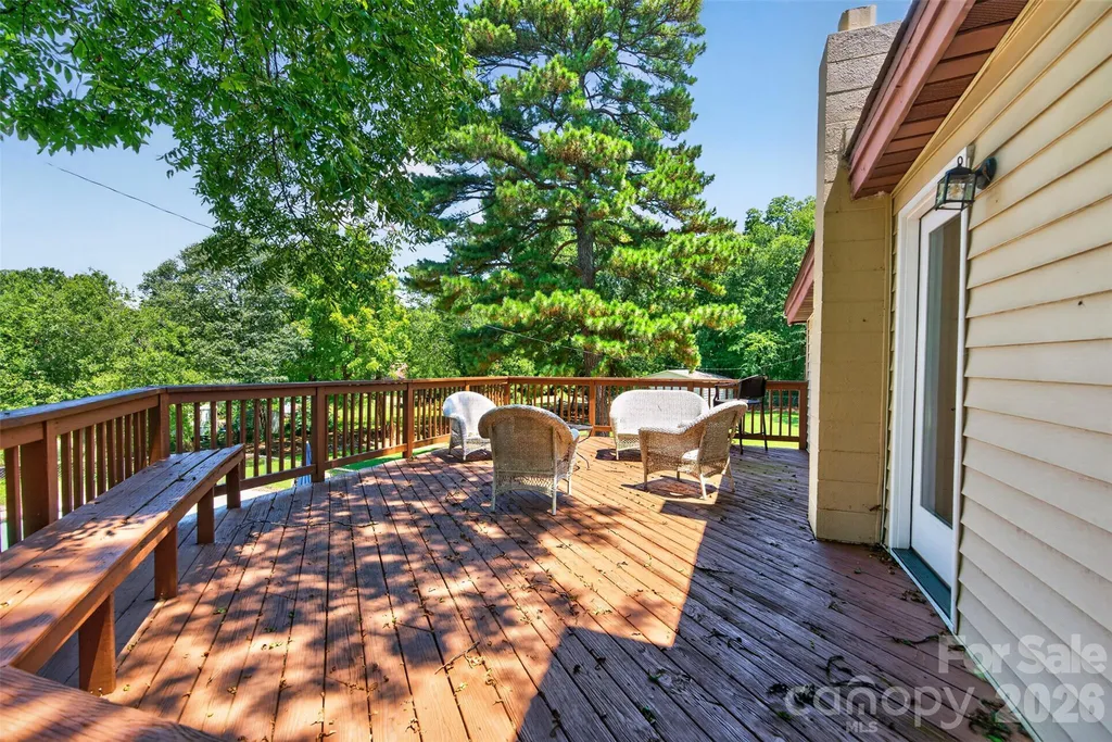 7040 Pear Tree Road Charlotte NC 28216
