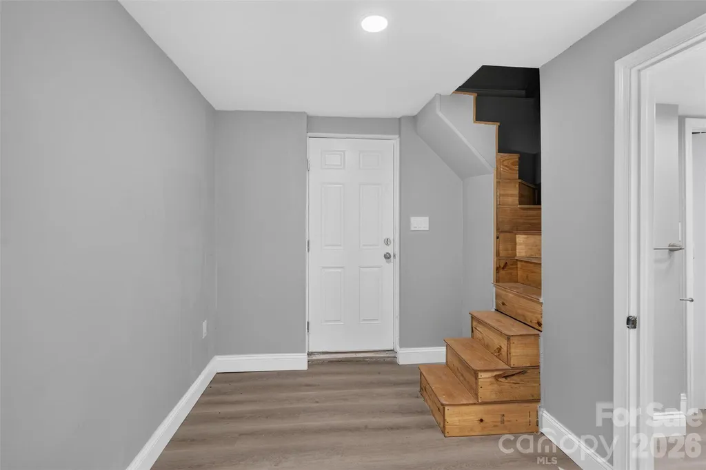 7040 Pear Tree Road Charlotte NC 28216