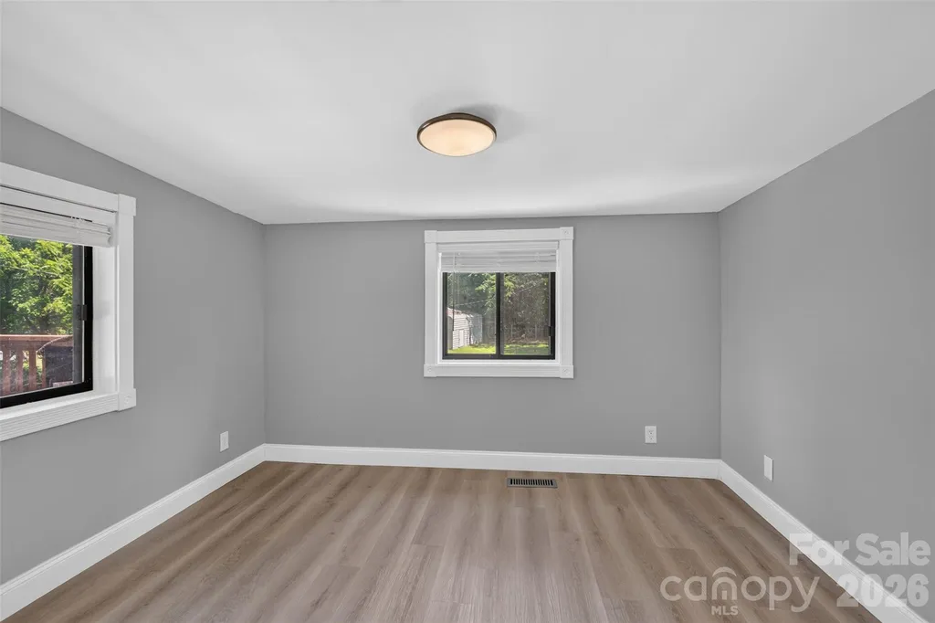 7040 Pear Tree Road Charlotte NC 28216