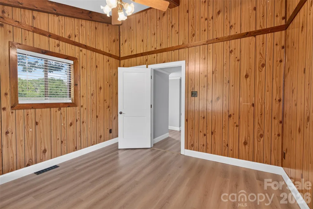 7040 Pear Tree Road Charlotte NC 28216