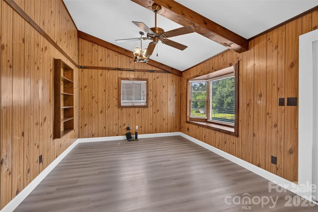 7040 Pear Tree Road Charlotte NC 28216