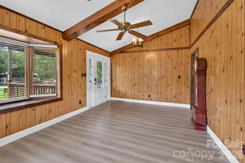 7040 Pear Tree Road Charlotte NC 28216