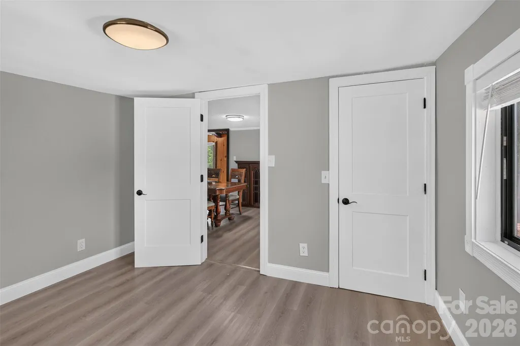7040 Pear Tree Road Charlotte NC 28216
