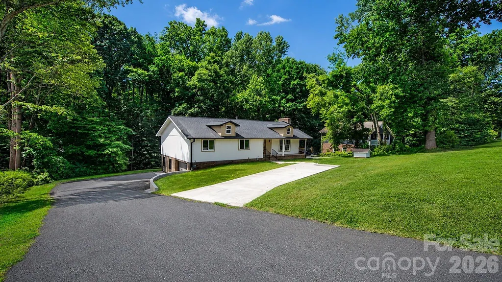 32 Bowen Drive Belmont NC 28012