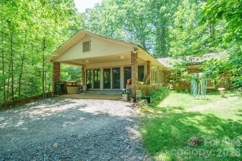 1729 Brentwood Drive Newton NC 28658