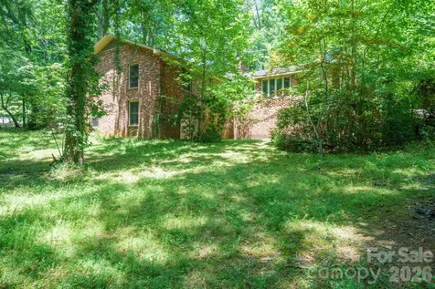 1729 Brentwood Drive Newton NC 28658