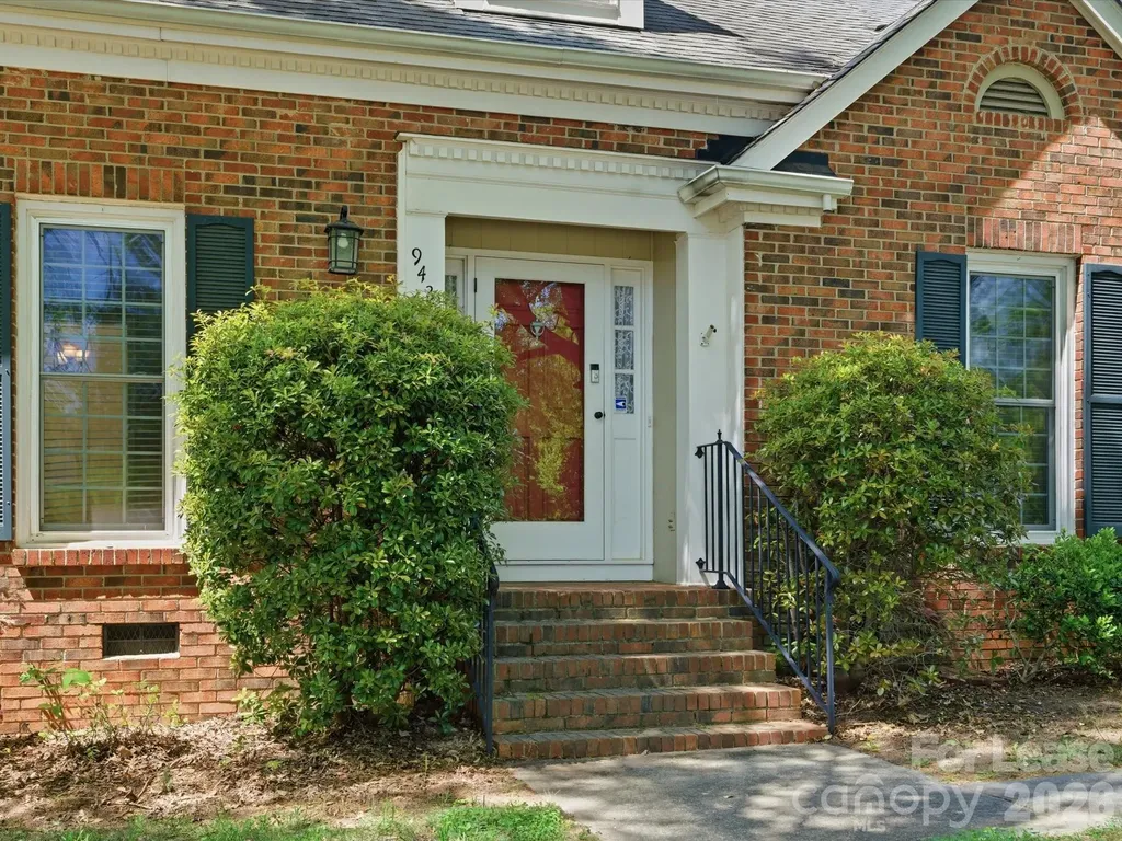 9437 Fairmead Drive Charlotte NC 28269