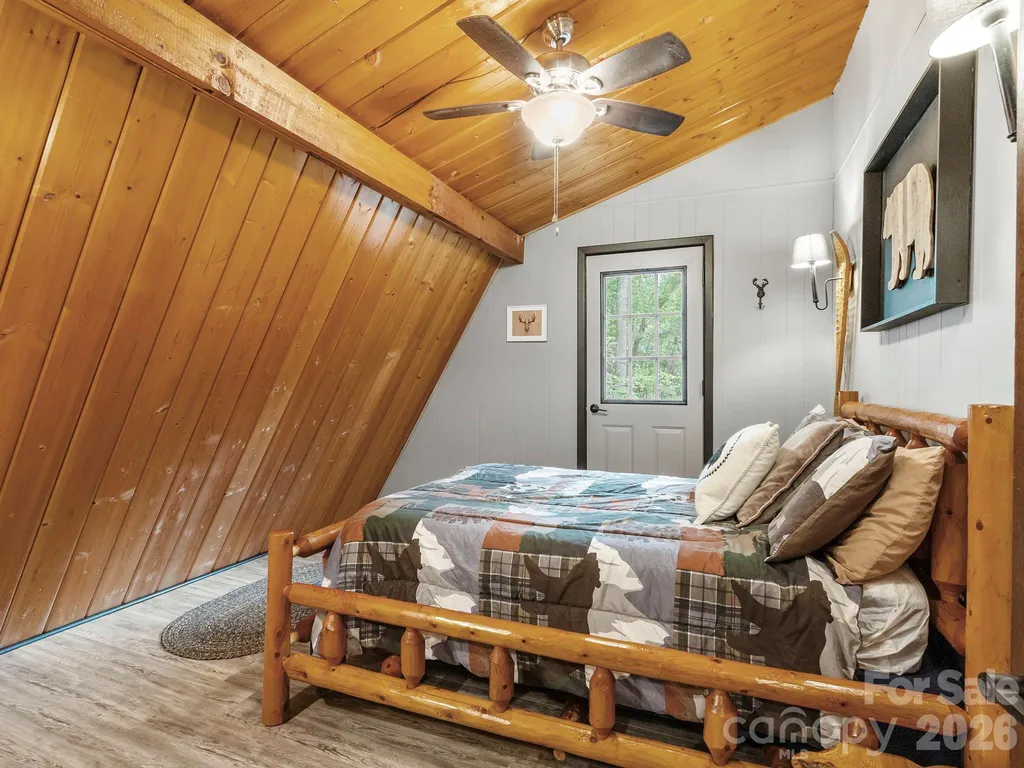 1901 Blue Rock Road Burnsville NC 28714