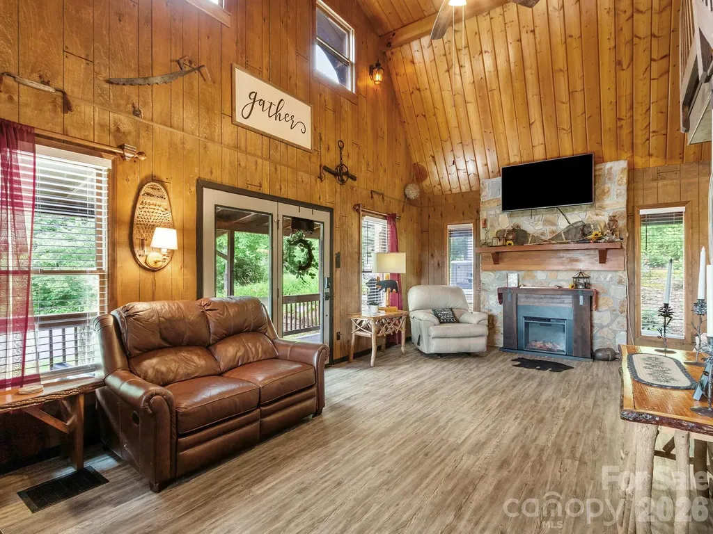 1901 Blue Rock Road Burnsville NC 28714