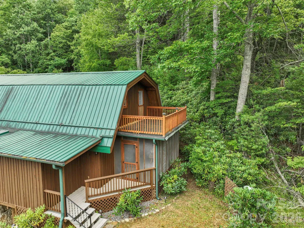 1901 Blue Rock Road Burnsville NC 28714