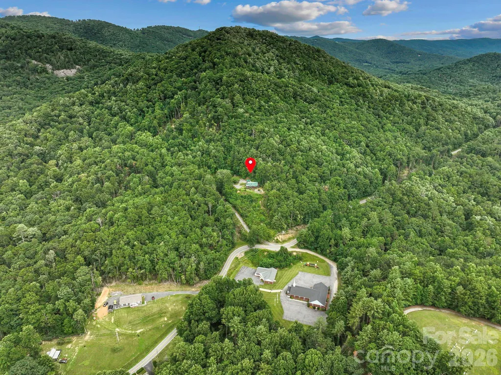 1901 Blue Rock Road Burnsville NC 28714