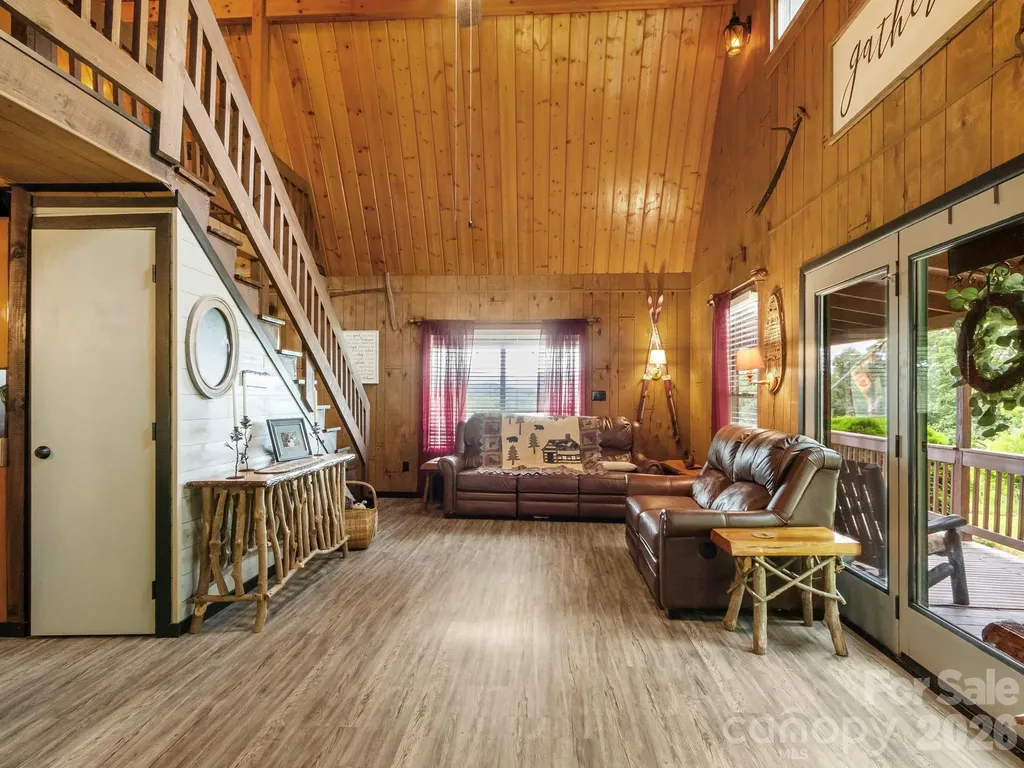 1901 Blue Rock Road Burnsville NC 28714