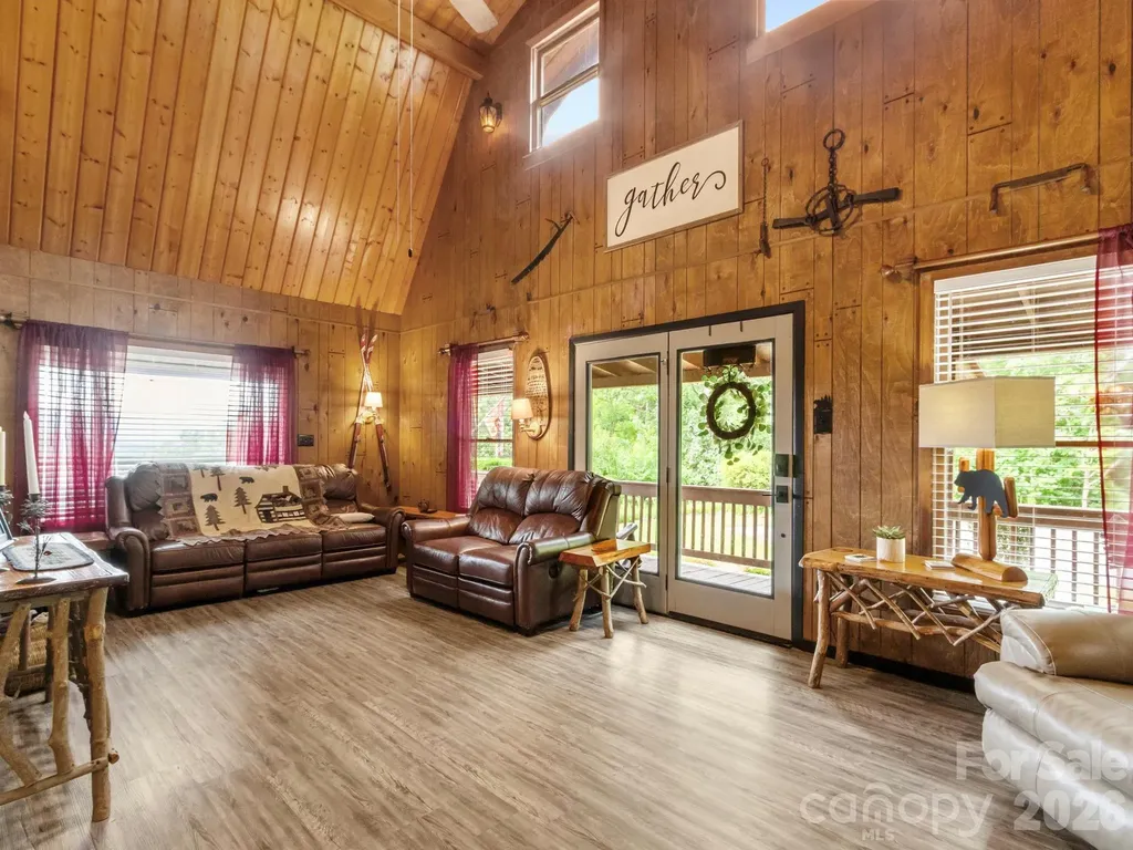 1901 Blue Rock Road Burnsville NC 28714